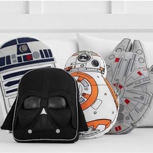 Pottery Barn Kids BB-8 Star Wars Throw Pillow - Rare. Never used 🤍🤍🤍